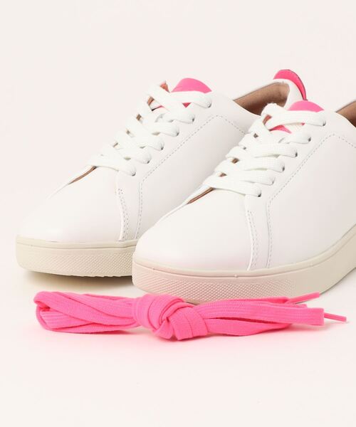 fitflop(フィットフロップ)の「【fitflop】フィットフロップ RALLY NEON-POP LEATHER SNEAKERS(スニーカー・レディース・ホワイト×ピンク/ホワイト/ホワイト×イエロー・US6/US7.5/US6.5/US7/US8/US5.5/US5)」の19枚目の写真