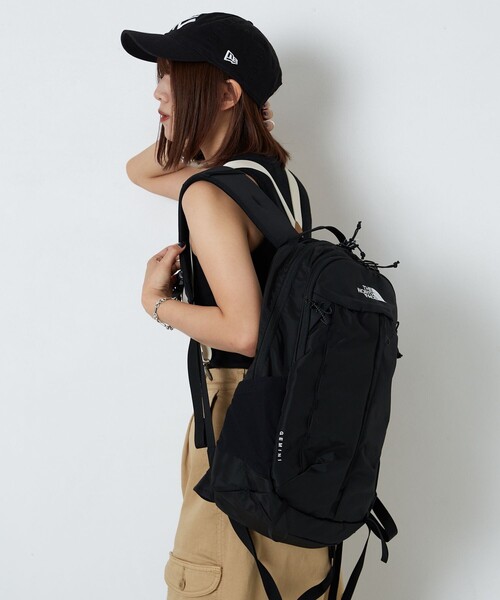 PUBLUX(パブリュクス)の「THE NORTH FACE/ザ ノースフェイス Gemini/ジェミニ ナイロンデイパック バックパック(バックパック/リュック・レディース・ブラック・ONE SIZE)」の10枚目の写真