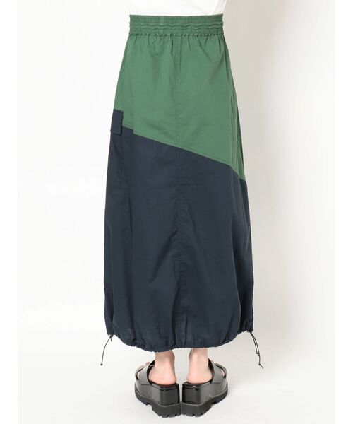 MURUA（ムルーア）の「バイカラーバルーンヘムスカート（スカート・レディース・ネイビー/ベージュ・FREE）」の11枚目の写真