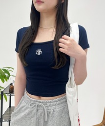 A'GEM/9 × .kom『muah muah/ムーアムーア』SQUARE NECK CROP HALF/スクエアネック クロップ ティーシャツ