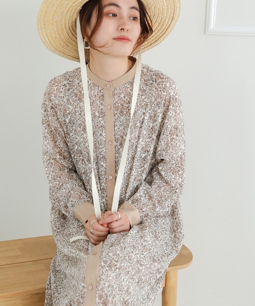 Bab(バブ)の「ジャガード小花柄シャツワンピース(ワンピース・レディース・ベージュ/ライトグレー・M)」の20枚目の写真