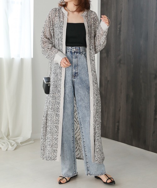 Bab(バブ)の「ジャガード小花柄シャツワンピース(ワンピース・レディース・ベージュ/ライトグレー・M)」の22枚目の写真