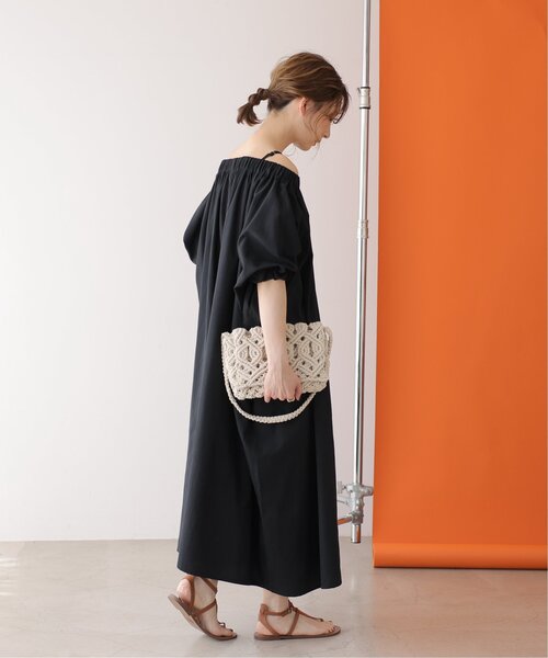 frames RAY CASSIN（フレームスレイカズン）の「WEB限定　裾ドロストサックワンピース（ワンピース・レディース・ブラック/ベージュ・FREE）」の21枚目の写真