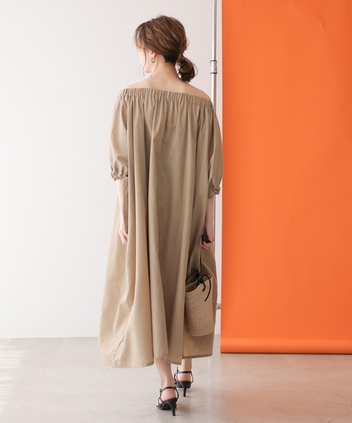 frames RAY CASSIN（フレームスレイカズン）の「WEB限定　裾ドロストサックワンピース（ワンピース・レディース・ブラック/ベージュ・FREE）」の18枚目の写真