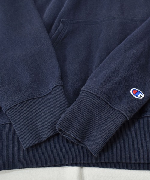 Champion(チャンピオン)の「【ヴィンテージ古着】Champion / チャンピオン ロゴ スウェットパーカー(パーカー・メンズ・ネイビー・MEDIUM)」の4枚目の写真