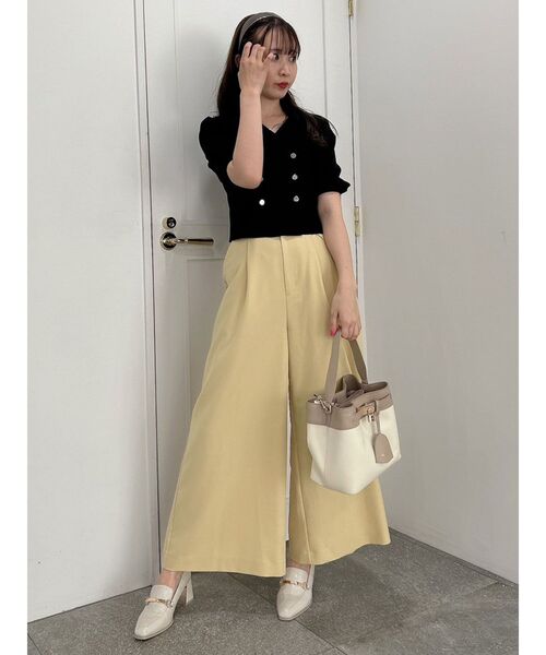 dazzlin(ダズリン)の「テーラータックニットトップス(ニット/セーター・レディース・ベージュ/ブラック・FREE)」の4枚目の写真