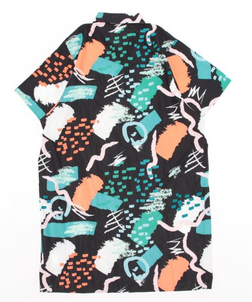 rovtski(ロフトスキー)の「イラストARTシャツワンピース(シャツワンピース・レディース・ブラック・FREE)」の7枚目の写真