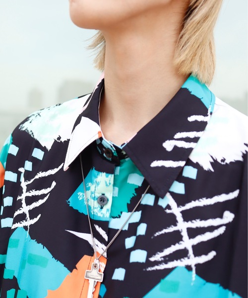 rovtski(ロフトスキー)の「イラストARTシャツワンピース(シャツワンピース・レディース・ブラック・FREE)」の8枚目の写真