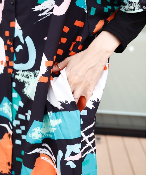 rovtski(ロフトスキー)の「イラストARTシャツワンピース(シャツワンピース・レディース・ブラック・FREE)」の12枚目の写真