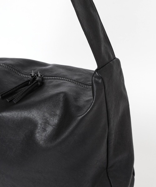 LEPSIM（レプシィム）の「フェイクレザーソフト斜め掛けバッグ　967368（ショルダーバッグ・レディース・アイボリー/ブラック・ONE SIZE）」の18枚目の写真