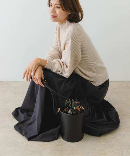 RODE SKO（ロデスコ）の「『2WAY仕様』RODESKO×ミュシャコラボバケツバッグ（ショルダーバッグ・レディース・ベージュ/ブラック・ONE）」の9枚目の写真