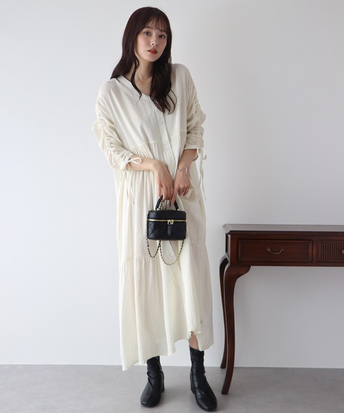 BLUEEAST(ブルーイースト)の「シアーシャーリングワンピース(シャツワンピース・レディース・ブラック/ベージュ/アイボリー・MEDIUM)」の8枚目の写真