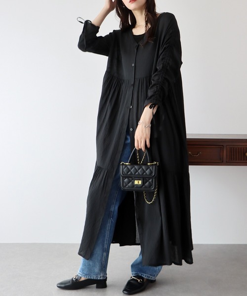 BLUEEAST(ブルーイースト)の「シアーシャーリングワンピース(シャツワンピース・レディース・ブラック/ベージュ/アイボリー・MEDIUM)」の14枚目の写真