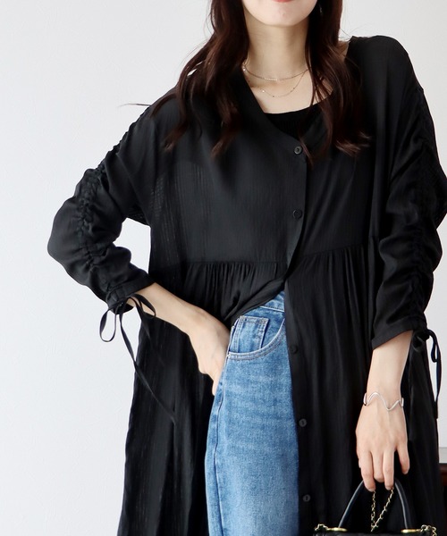 BLUEEAST(ブルーイースト)の「シアーシャーリングワンピース(シャツワンピース・レディース・ブラック/ベージュ/アイボリー・MEDIUM)」の18枚目の写真