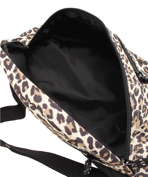 THRASHER（スラッシャー）の「WEGO/THRASHER ウエストバッグ（ショルダーバッグ・メンズ・ブラック/その他1・FREE）」の11枚目の写真