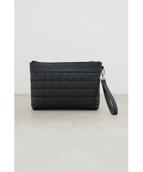AZUL by moussy(アズールバイマウジー)の「フェイクレザーキルティングクラッチバッグ(クラッチバッグ・メンズ・ブラック・FREE)」の4枚目の写真