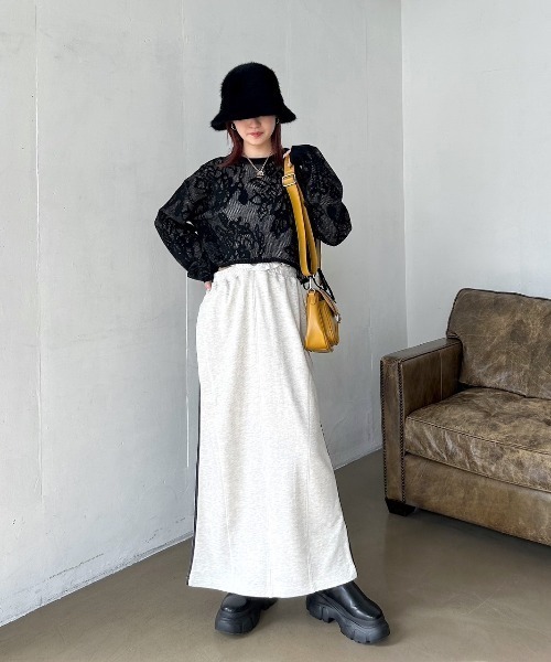 PAGEBOY（ページボーイ）の「ラメシアーフラワージャガードプル