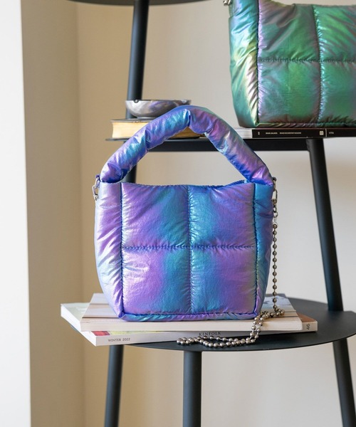 LOWRYS FARM（ローリーズファーム）の「ボールチェーンメタリックＢＡＧ 972007（ハンドバッグ・レディース・ホワイト/グリーン/ブルー・FREE）」の3枚目の写真