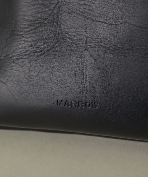 MARROW(マロウ)の「【MARROW/(マロー)】PILLOW-3/レザー巾着ショルダー(ショルダーバッグ・レディース・ダークグリーン/ブラック/ホワイト・FREE)」の8枚目の写真