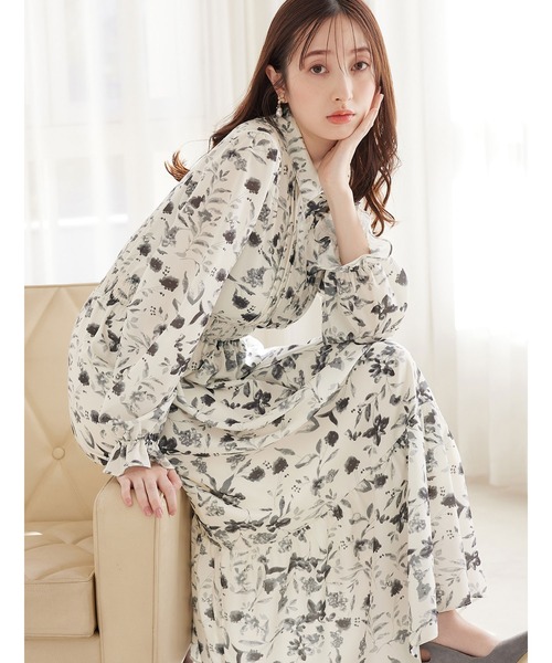 美品　花びらの様な衿元が素敵な上品ワンピ WEB限定カラーあり】スケッチフラワー柄シャツワンピース