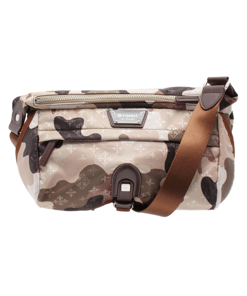 russet for traveller（ラシット フォー トラベラー）の「ボディバッグ