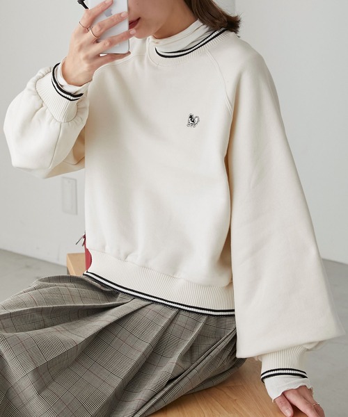 BONLECILL(ボンルシール)の「【JAMMINコラボ】パピヨン刺繍ワッペン 裏起毛クロップドトレーナー(スウェット・レディース・チャコールグレー/オートミール/アイボリー/レッド・FREE)」の11枚目の写真