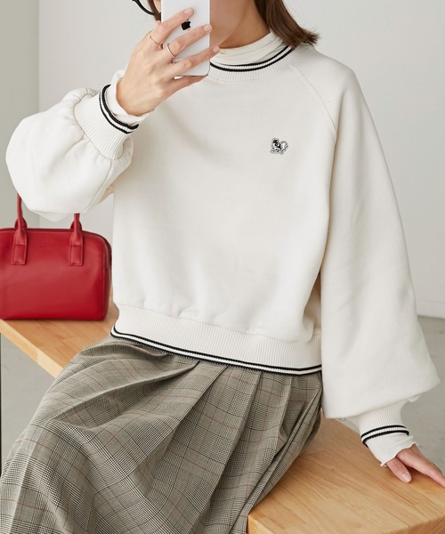 BONLECILL(ボンルシール)の「【JAMMINコラボ】パピヨン刺繍ワッペン 裏起毛クロップドトレーナー(スウェット・レディース・チャコールグレー/オートミール/アイボリー/レッド・FREE)」の14枚目の写真