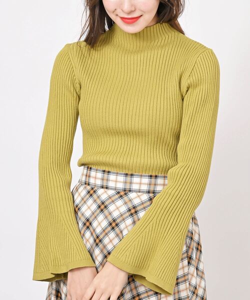 rps(アールピーエス)の「ベルスリーブボトルネックニットプルオーバー(ニット/セーター・レディース・イエロー/ブラック/グリーン/アイボリー/ラベンダー/ベージュ系その他/グレー系その他・フリー)」の7枚目の写真