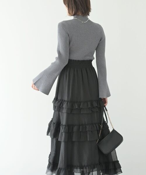 rps(アールピーエス)の「ベルスリーブボトルネックニットプルオーバー(ニット/セーター・レディース・イエロー/ブラック/グリーン/アイボリー/ラベンダー/ベージュ系その他/グレー系その他・フリー)」の16枚目の写真