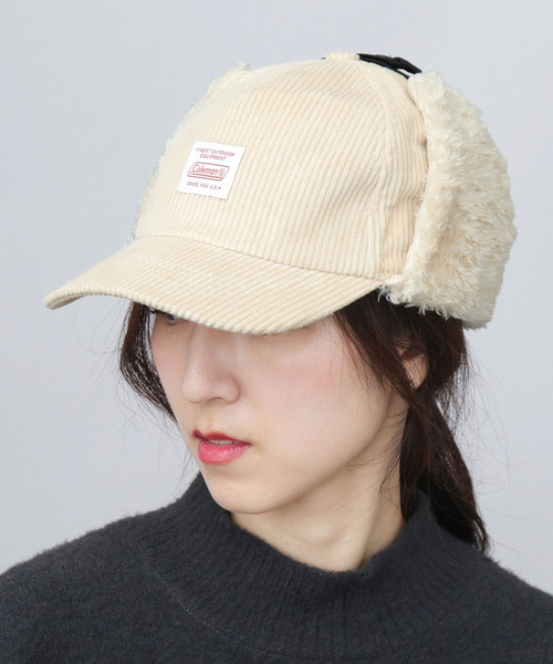 COLEMAN（コールマン）の「イヤーフラップ付き コーデュロイ フライトキャップ（キャップ・メンズ・ベージュ/ブラック/ブラウン/アイボリー・FREE）」の2枚目の写真