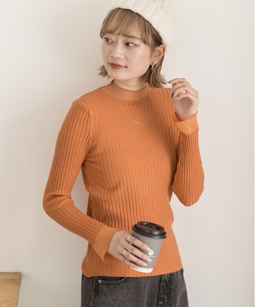 ad thie（アドティエ）の「フレアスリーブ リブニットトップス（ニット/セーター・レディース・オレンジ/アイボリー/ブラック/パープル/オフホワイト/ブルー・FREE）」の17枚目の写真