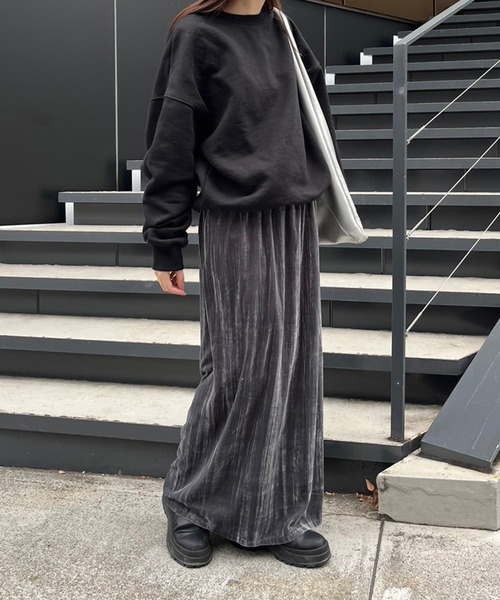 LIENCOEUR（リアンクール）の「ベロアストライプロングスカート（スカート・レディース・キャメル/グレー/ブラック/アッシュグレー・FREE）」の3枚目の写真