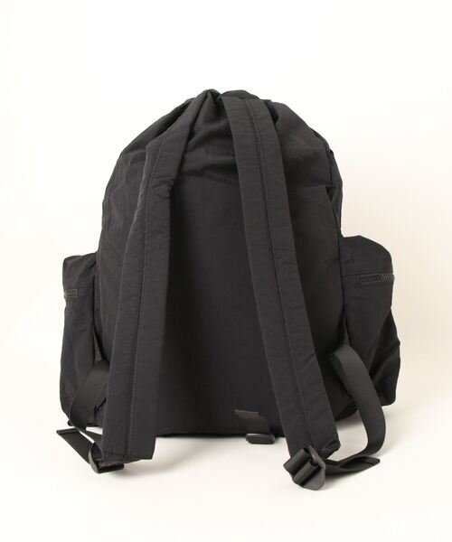 VICKY(ビッキー)の「【KOREAN ITEM】防水防汚巾着リュック(バックパック/リュック・レディース・ブラック/オフホワイト・FREE)」の19枚目の写真
