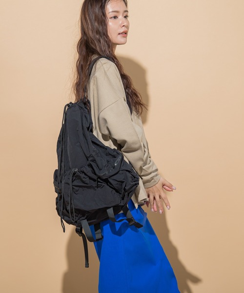 VICKY(ビッキー)の「【KOREAN ITEM】防水防汚巾着リュック(バックパック/リュック・レディース・ブラック/オフホワイト・FREE)」の14枚目の写真