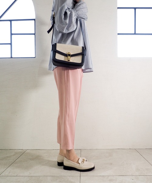 byあしながおじさん(バイアシナガオジサン)の「晴雨兼用|ビットローファー 8750427(ローファー・レディース・ブラック/ピンク/アイボリー/グレイッシュベージュ/ダークブラウン/ダークベージュ・23.0cm/23.5cm/22.5cm/24.0cm/24.5cm)」の7枚目の写真