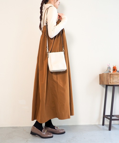 byあしながおじさん(バイアシナガオジサン)の「晴雨兼用|ビットローファー 8750427(ローファー・レディース・ブラック/ピンク/アイボリー/グレイッシュベージュ/ダークブラウン/ダークベージュ・23.0cm/23.5cm/22.5cm/24.0cm/24.5cm)」の21枚目の写真