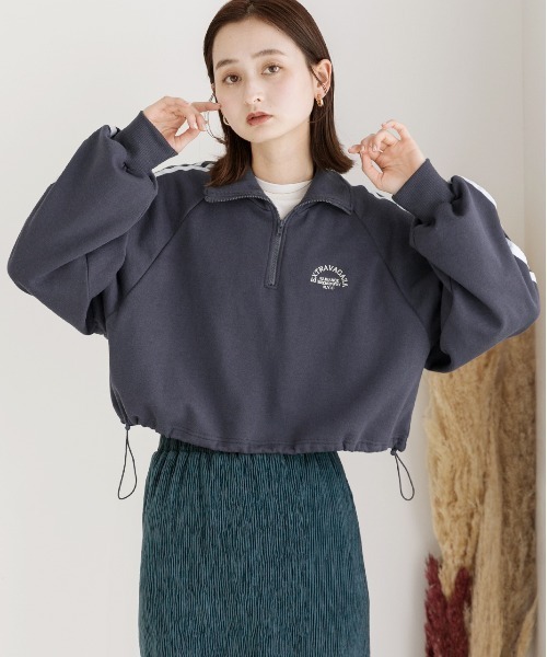 ad thie(アドティエ)の「裏起毛・刺繍入り サイドラインハーフジッププルオーバー(Tシャツ/カットソー・レディース・チャコール/オートミール/ネイビー・FREE)」の5枚目の写真