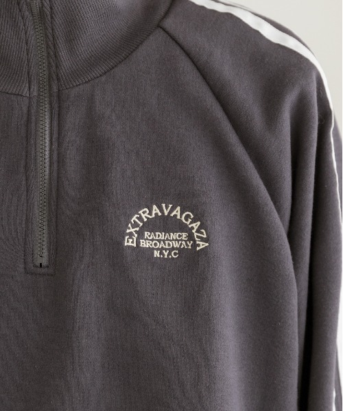 ad thie(アドティエ)の「裏起毛・刺繍入り サイドラインハーフジッププルオーバー(Tシャツ/カットソー・レディース・チャコール/オートミール/ネイビー・FREE)」の13枚目の写真