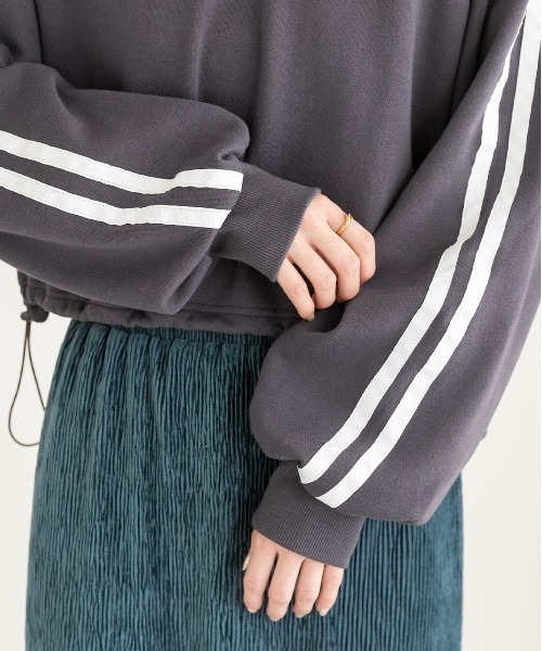 ad thie(アドティエ)の「裏起毛・刺繍入り サイドラインハーフジッププルオーバー(Tシャツ/カットソー・レディース・チャコール/オートミール/ネイビー・FREE)」の16枚目の写真