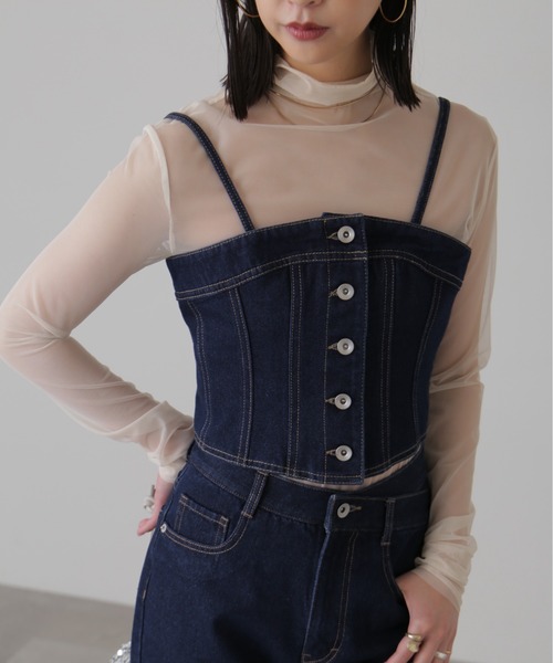 FREE'S MART(フリーズマート)の「フロントボタンデニムビスチェ(ベスト・レディース・ケミカルウォッシュ/ワンウォッシュ・FREE)」の2枚目の写真