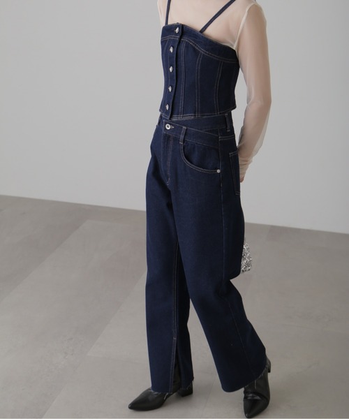 FREE'S MART(フリーズマート)の「フロントボタンデニムビスチェ(ベスト・レディース・ケミカルウォッシュ/ワンウォッシュ・FREE)」の6枚目の写真