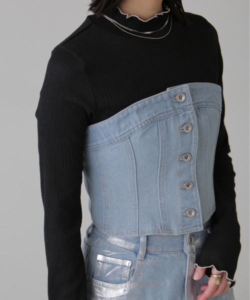 FREE'S MART(フリーズマート)の「フロントボタンデニムビスチェ(ベスト・レディース・ケミカルウォッシュ/ワンウォッシュ・FREE)」の21枚目の写真