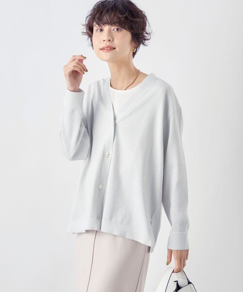 NOLLEY’S(ノーリーズ)の「コットンVネックカーディガン(カーディガン/ボレロ・レディース・シルバー/ブラック/ライトブルー・38)」の15枚目の写真