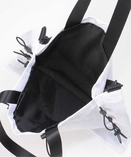 VENCEEXCHANGE(ヴァンスエクスチェンジ)の「ドローコードナイロン2WAYトートバッグ(トートバッグ・メンズ・ホワイト/オレンジ系/ブラック・フリー)」の7枚目の写真