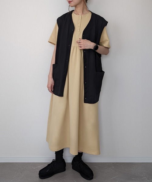 JUNOAH（ジュノア）の「ウエスト切替ギャザーマキシ丈ワンピース（ワンピース・レディース・ブラック/ベージュ/ミックスグレー・X-LARGE/LARGE/MEDIUM）」の14枚目の写真