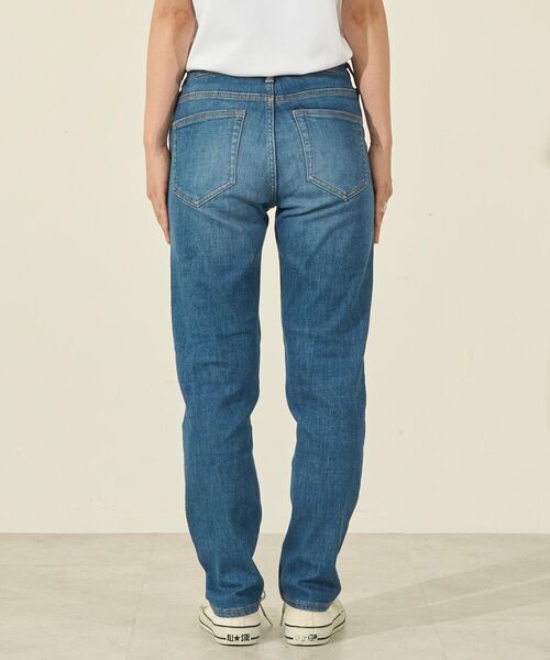 AMERICAN HOLIC（アメリカンホリック）の「【WEB限定】テーパードデニム(+3cm)（デニムパンツ・レディース・ワンウォッシュ/インディゴブルー/ライトインディゴブルー/ブルー系その他・XL/L/M/S/XS）」の7枚目の写真