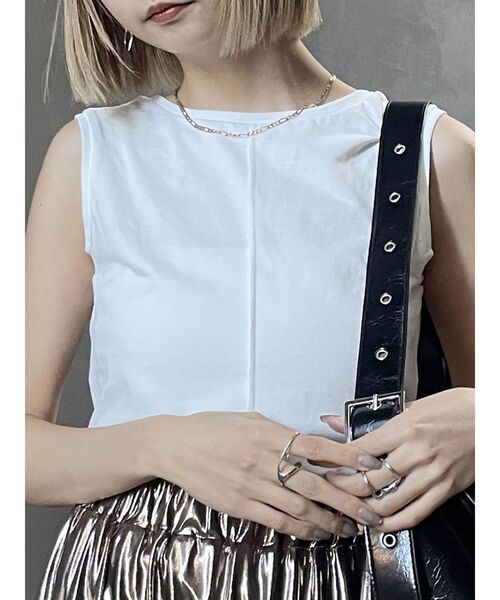 MURUA（ムルーア）の「2WAYコンパクトカットソー（タンクトップ・レディース・ホワイト/レッド/ブラック/グレー/ブルー・FREE）」の2枚目の写真