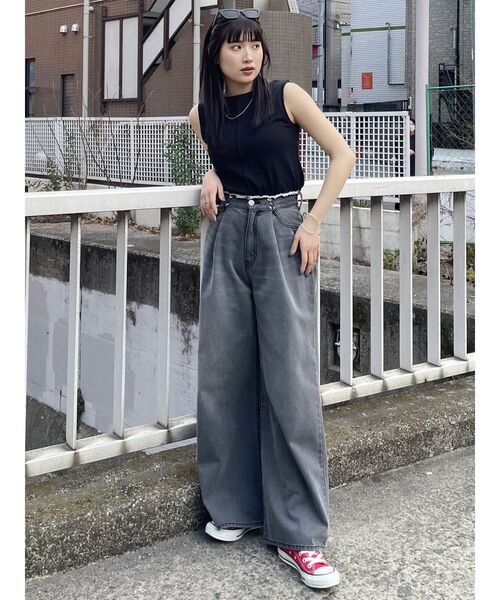 MURUA（ムルーア）の「2WAYコンパクトカットソー（タンクトップ・レディース・ホワイト/レッド/ブラック/グレー/ブルー・FREE）」の21枚目の写真