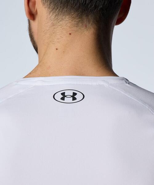 UNDER ARMOUR(アンダーアーマー)の「UAヒートギア フィッティド ショートスリーブシャツ(トレーニング/メンズ)(Tシャツ/カットソー・メンズ・ホワイト・XL/M/XXL/S/L/3XL)」の5枚目の写真