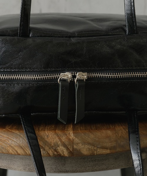 EARTH MADE（アースメイド）の「CANVAS BOSTON with POUCH ボストン（ボストンバッグ・レディース・シルバー/ブラック/Black/Silver・フリー）」の17枚目の写真